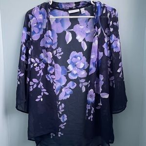 SUSAN Graver Purple Floral Sheer Kimono. Size XS.